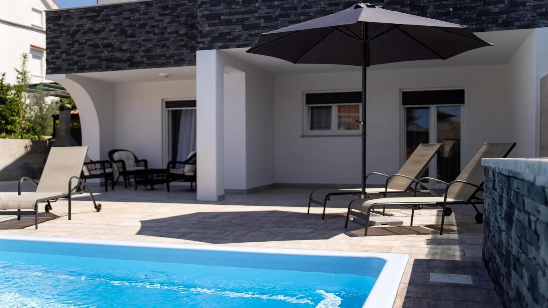 New Villa With Pool, 600 M From The Beach - By Traveler Tourist Agency Krk Id 2164 Pinezici   Pinezici (Krk)